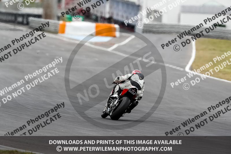 estoril;event digital images;motorbikes;no limits;peter wileman photography;portugal;trackday;trackday digital images